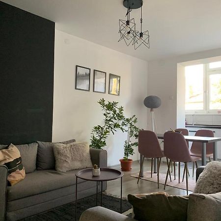 Abby Apartmentz Τούζλα Εξωτερικό φωτογραφία